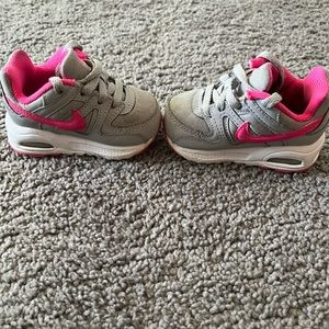 Toddler Nike AirMax size 3